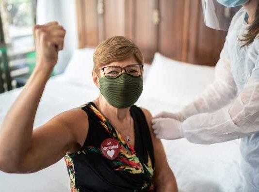 The power of peer-to-peer communication in the COVID-19 vaccine rollout: study