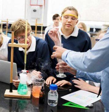 Female science heroes missing from school curriculums