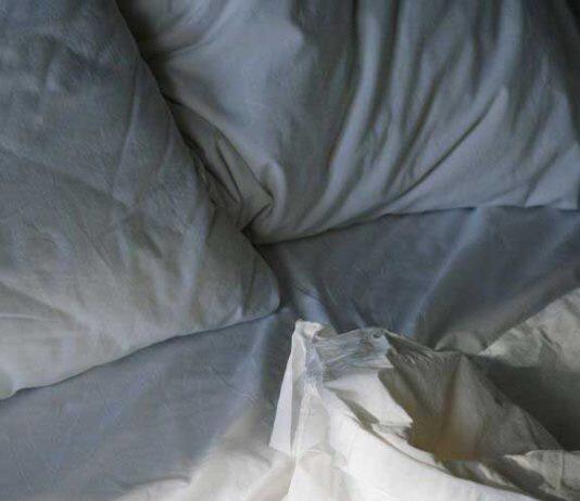 Childhood risk factors for sleep apnoea in middle age identified in long-term study