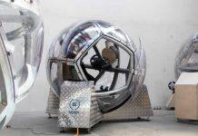 Simulator lets students and researchers pilot aircraft, spaceships