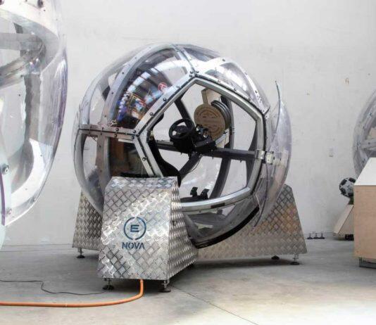 Simulator lets students and researchers pilot aircraft, spaceships