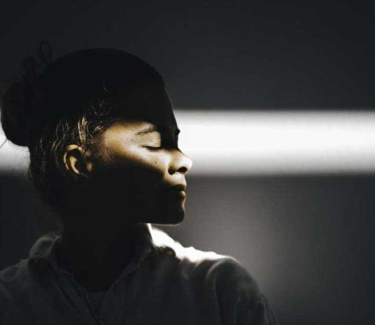 Study to explore effect of light on bipolar disorder