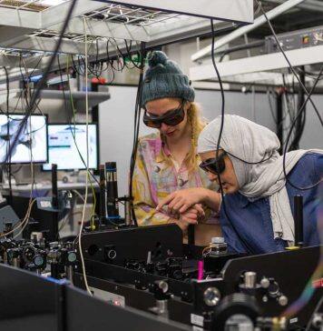 University of Manchester and SPIE announce $1million endowment for postgraduate scholarships