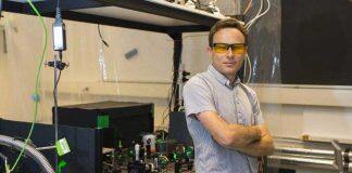 Curious traveller with a quantum ambition