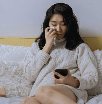 Expert insight: Excessive social media use worsened adolescent mental health during COVID-19