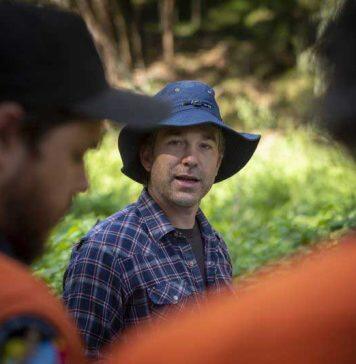 Ecologist Dr Joe Greet receives Australian Academy of Science Aboriginal and Torres Strait Islander Scientist Award
