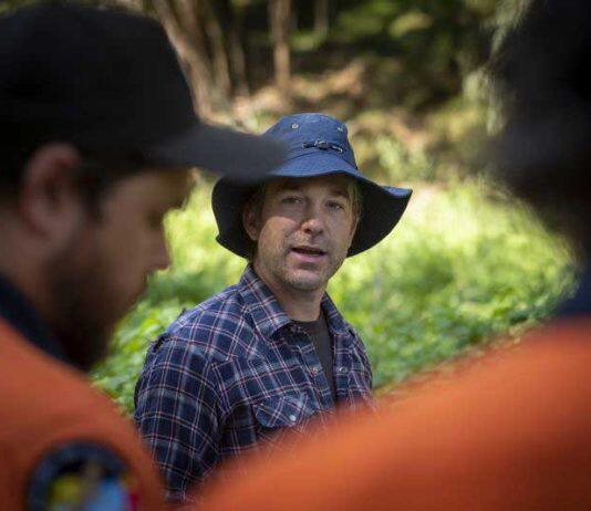 Ecologist Dr Joe Greet receives Australian Academy of Science Aboriginal and Torres Strait Islander Scientist Award
