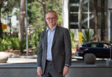 UNSW chemist honoured by Australian Academy of Science for decades-long achievements