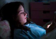 Social media boundaries can improve teen sleep