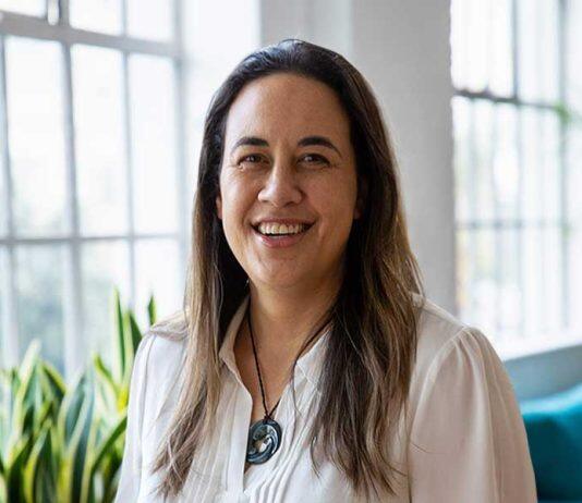 Inspiring MBA student wins tech award