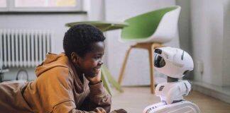 Put ChatGPT in C-3PO to make AI as intelligent as humans, scientist says