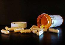 How can new non-antibiotic therapeutic approaches and AI help us tackle antimicrobial resistance?