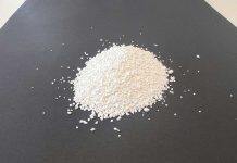 Removing unwanted smoky notes from wine