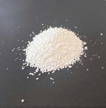 Removing unwanted smoky notes from wine