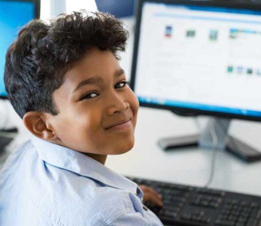 Australian students need digital equity guarantee