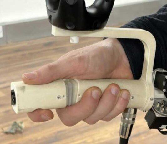 Shape-changing device helps people with visual impairment perform location task