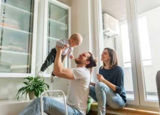 How having a baby makes it more likely Australian couples rely on the man’s income