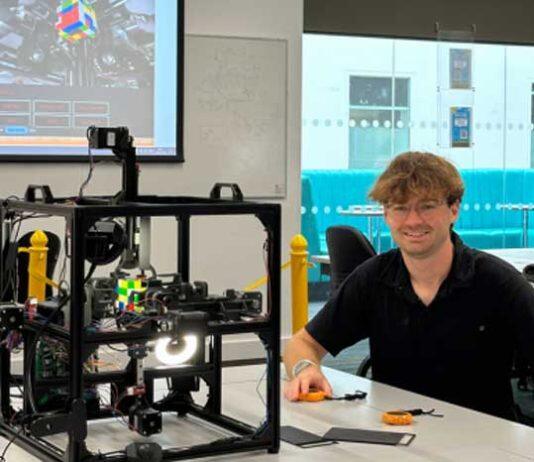 Bristol student’s robot smashes 4×4 Rubik’s Cube world record