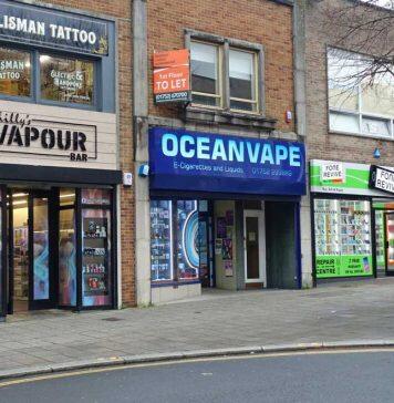 Prime Minister backs call for action from experts on vape shops and fast food outlets