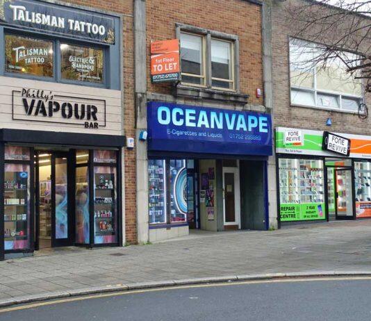Prime Minister backs call for action from experts on vape shops and fast food outlets